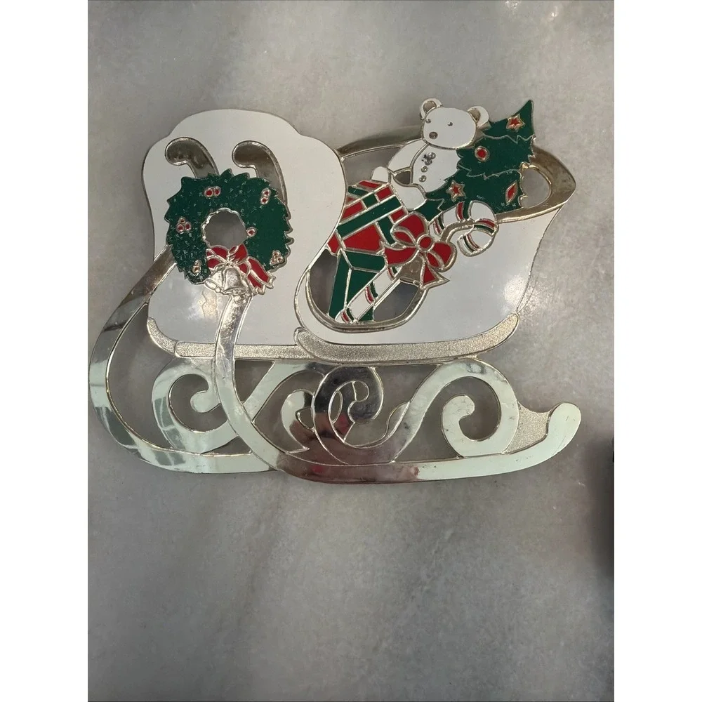 Vtg. Wm. A. Rogers Oneida Christmas Holiday Sleigh‎ Trivet Silverplate Enamel